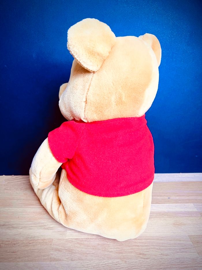 Peluche Winnie l’ourson Disney – 35 cm – très bon état - photo numéro 2