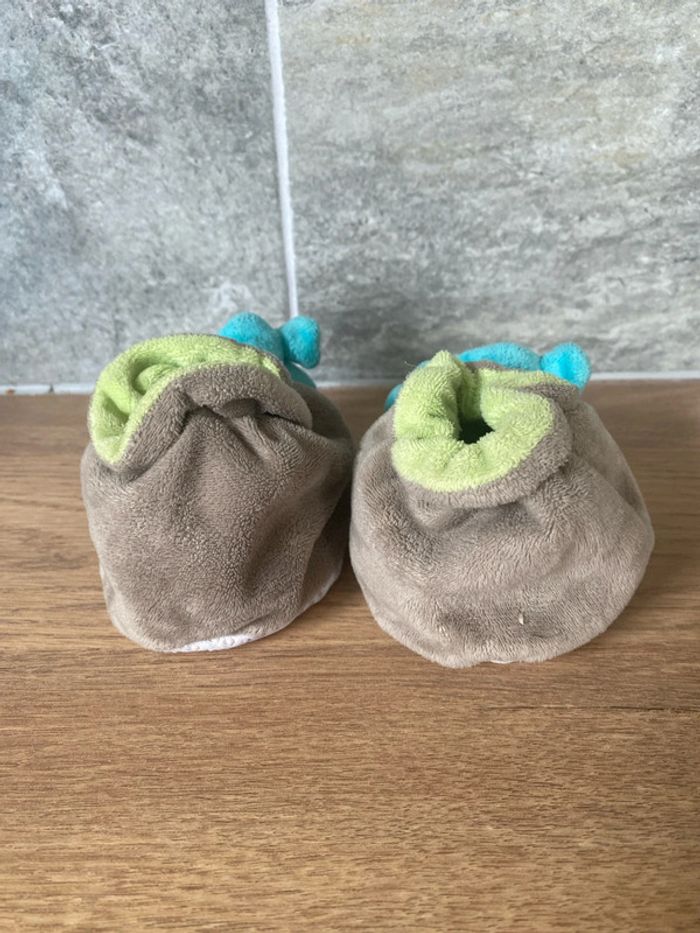 Jolie paire de chausson pour bébé avec des hiboux - photo numéro 3