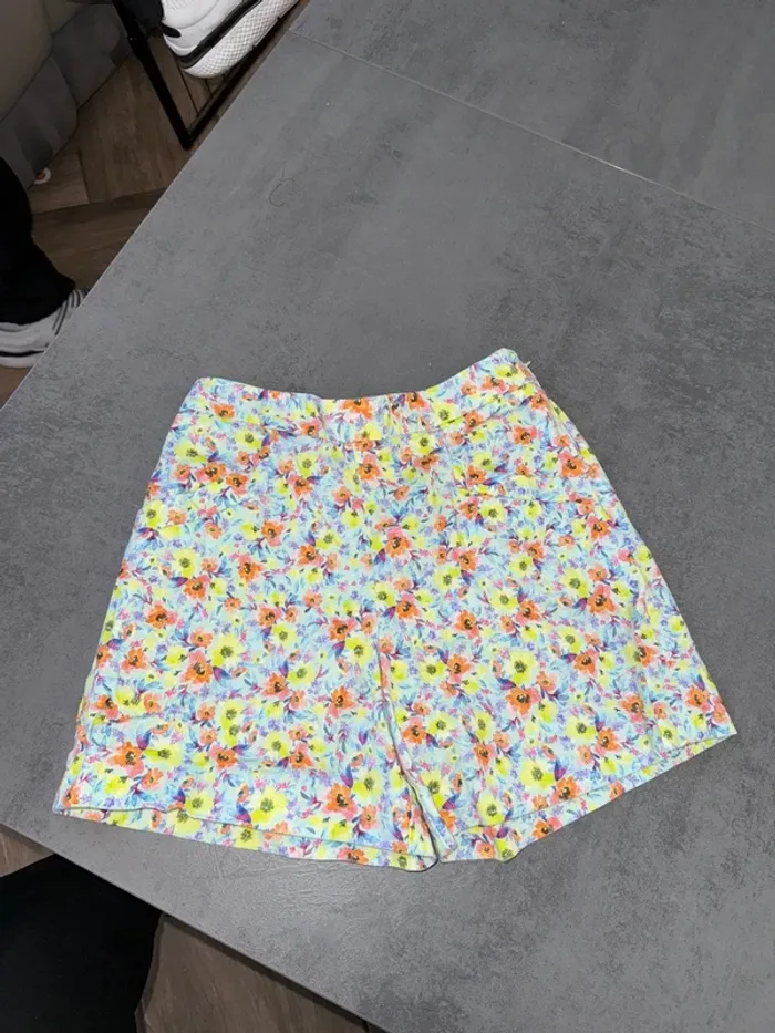 Short Zara
