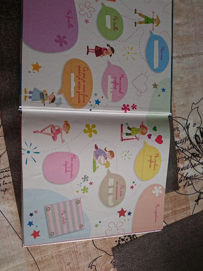 Livre le monde enchanté de mes 4 ans - photo numéro 5