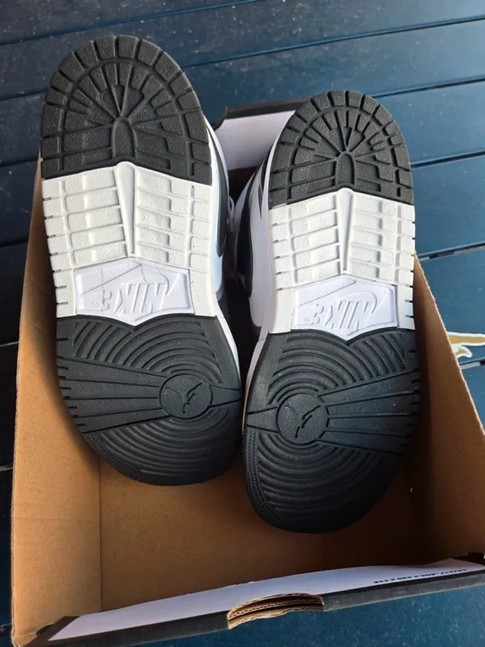 Nike air Jordan 1 mid rm easy taille 40 neuves - photo numéro 8