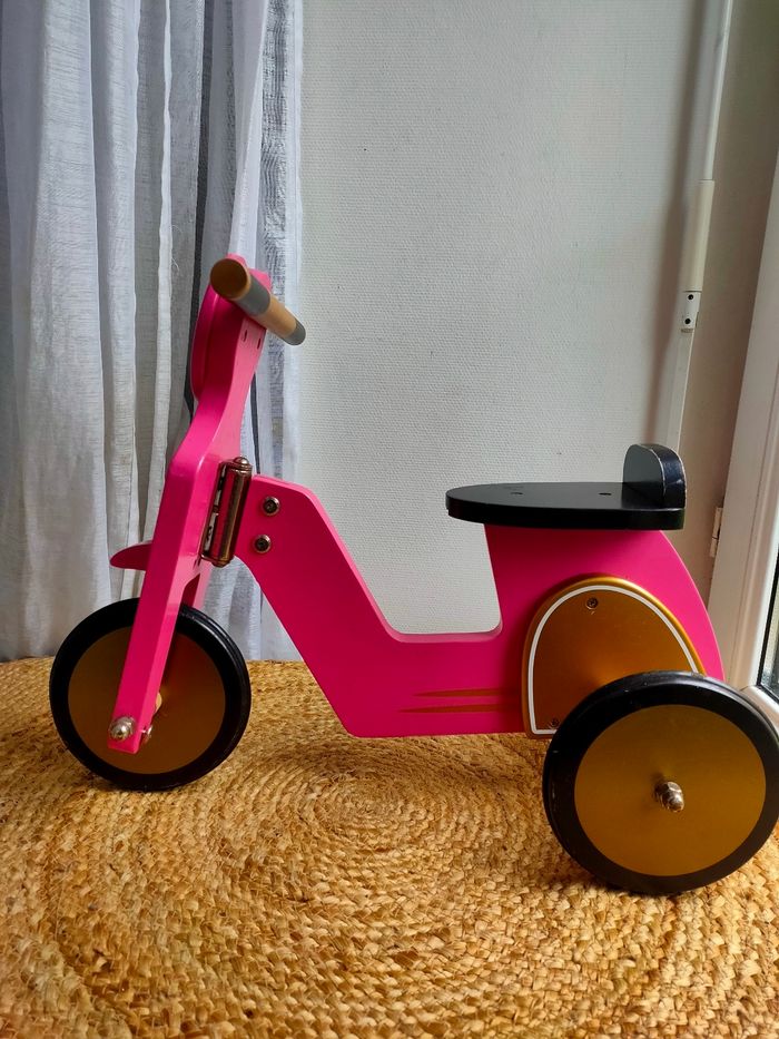 Draisienne scooter rose en bois - Au Sycomore - photo numéro 3