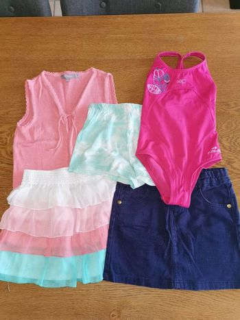 Lot de 5 articles fille printemps/été , 6 ans , très bon état