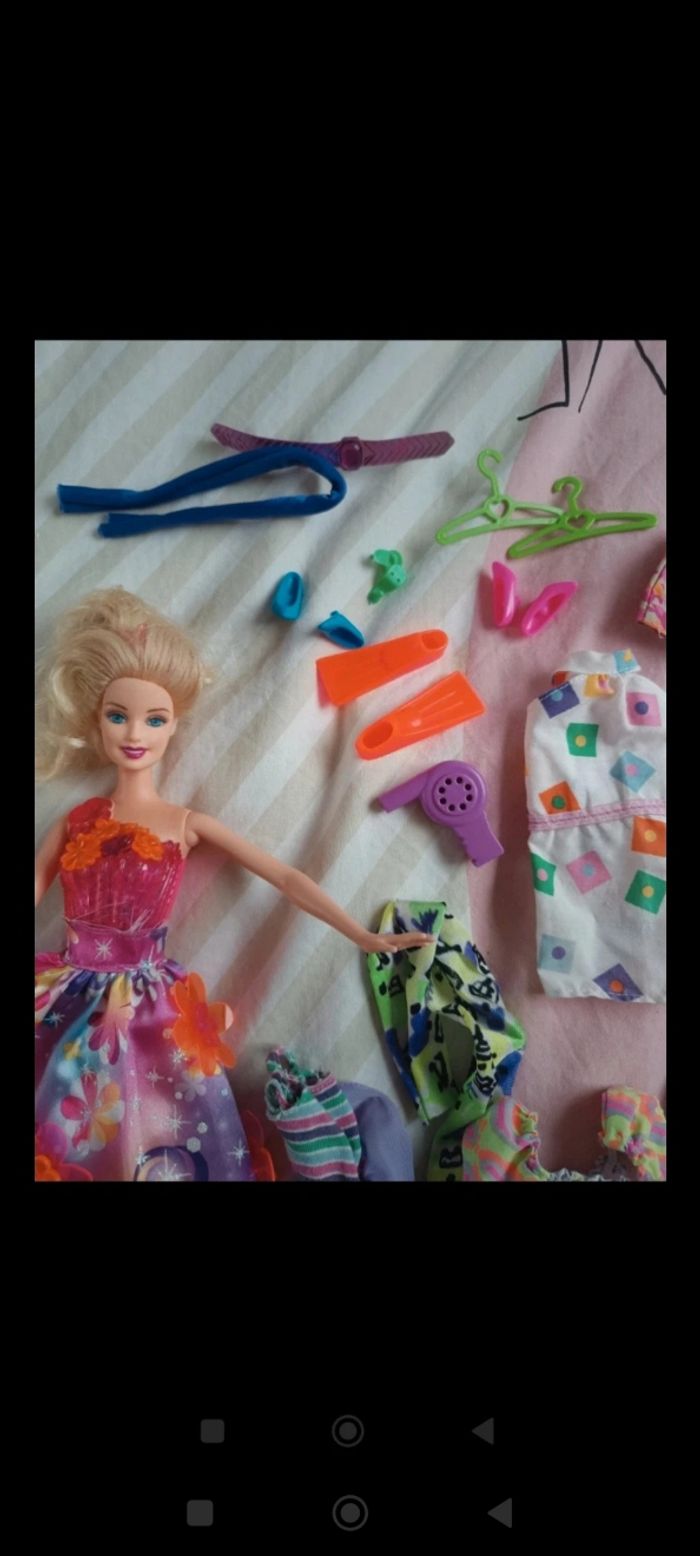 Barbie +  accessoires vintages - photo numéro 2