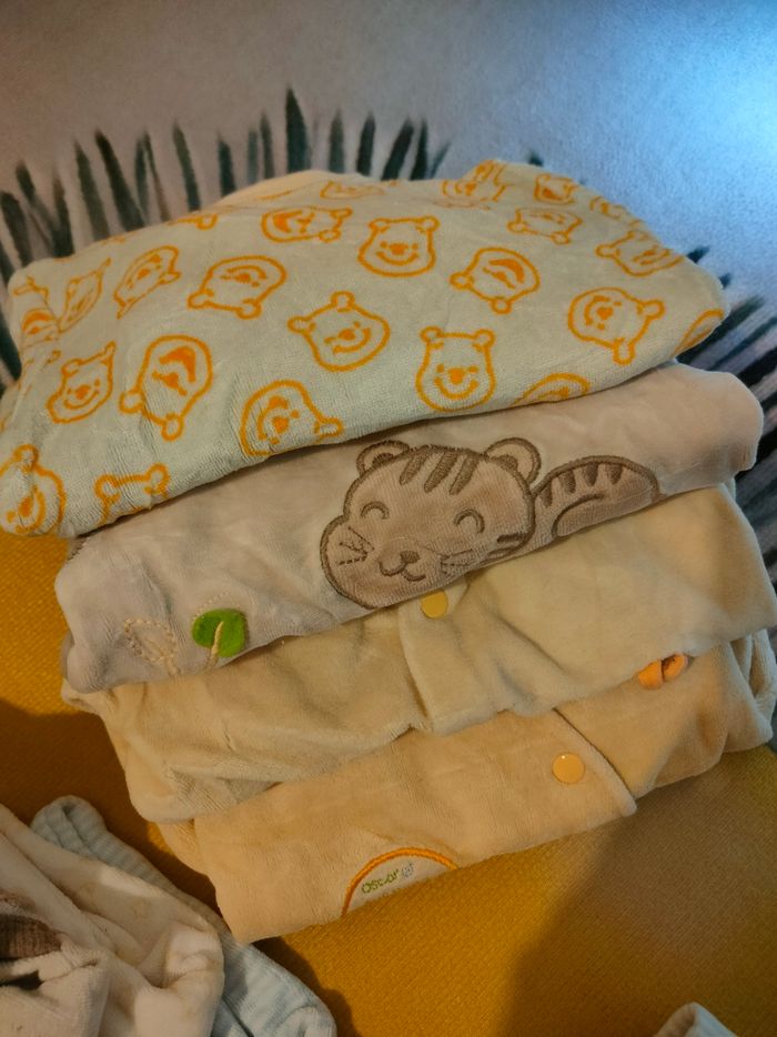 Lot de 10 pyjamas bébé taille 1 mois - photo numéro 7
