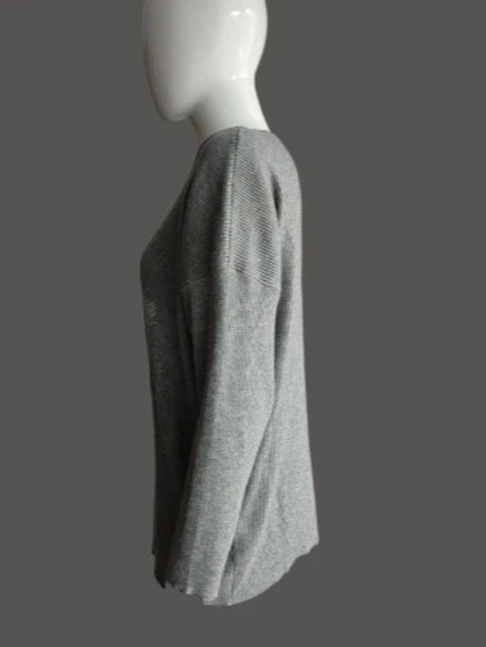 Pull gris plumes d'une valeur de 69.95€ - photo numéro 4