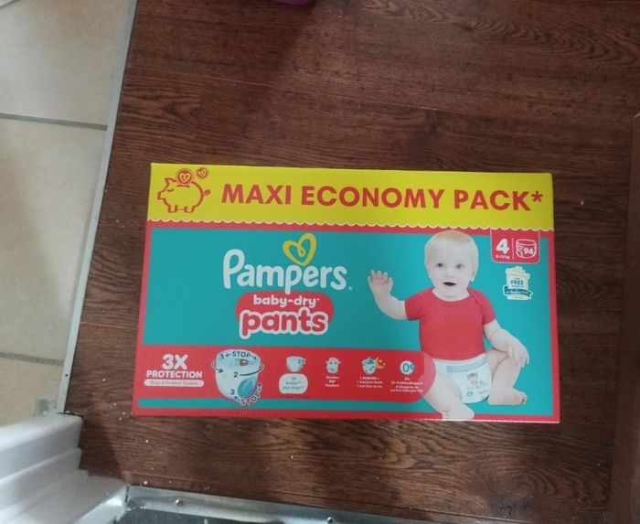 Couches Pampers pants taille 4 - photo numéro 1