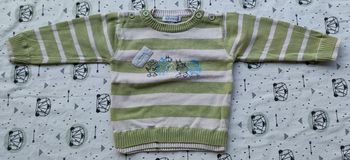 Pull rayé taille 9 mois