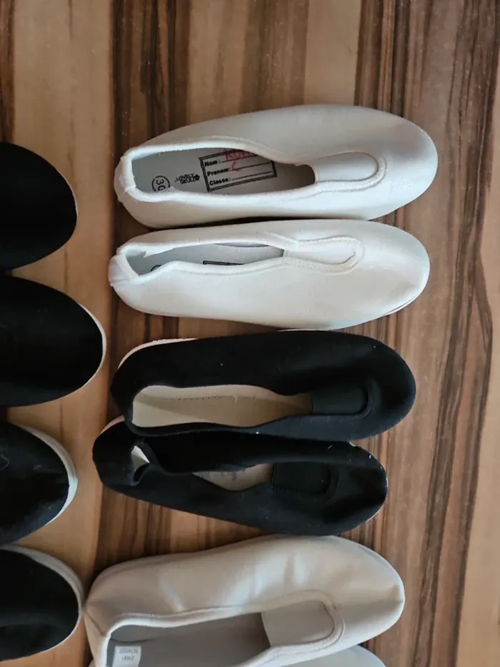 Lot de paires de patins de gym - photo numéro 2