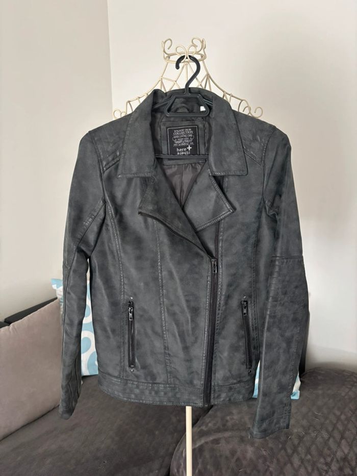 Veste grise effet cuir C&A - Taille 16 ans - photo numéro 2