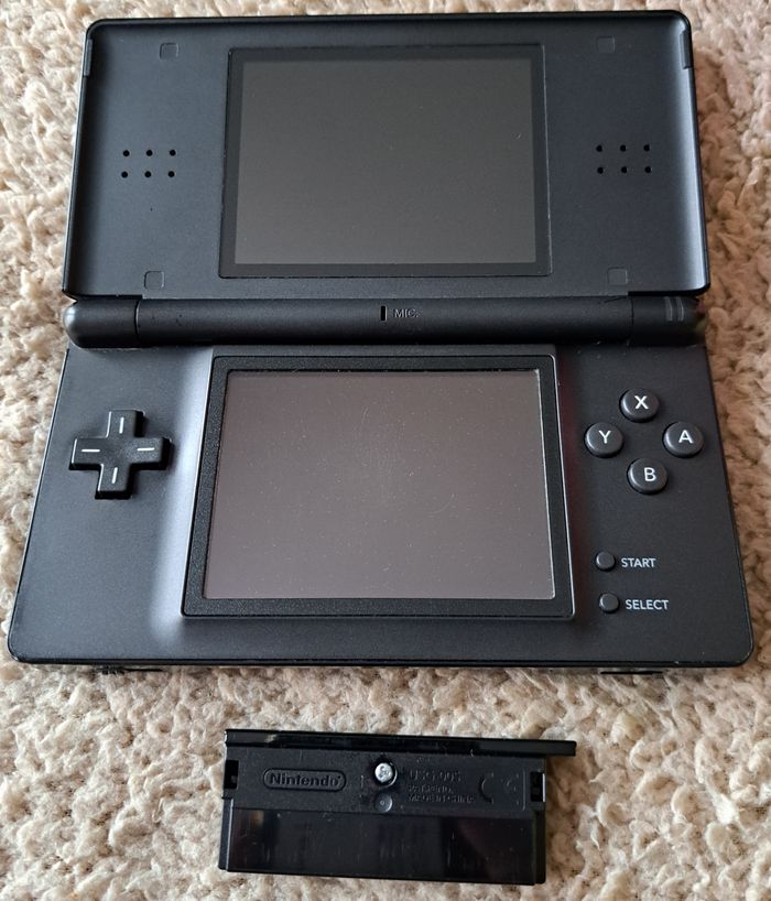 🎮 Console Nintendo DS Lite noire - écran haut à changer