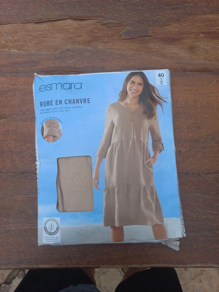 Robe en chanvre neuf