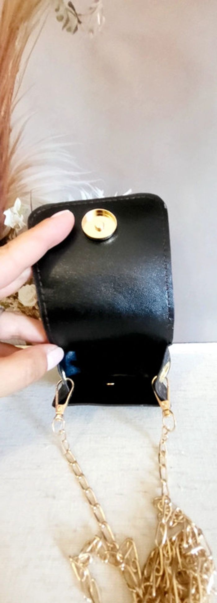 Mini sac bandoulière à motif chic noir et doré - photo numéro 4