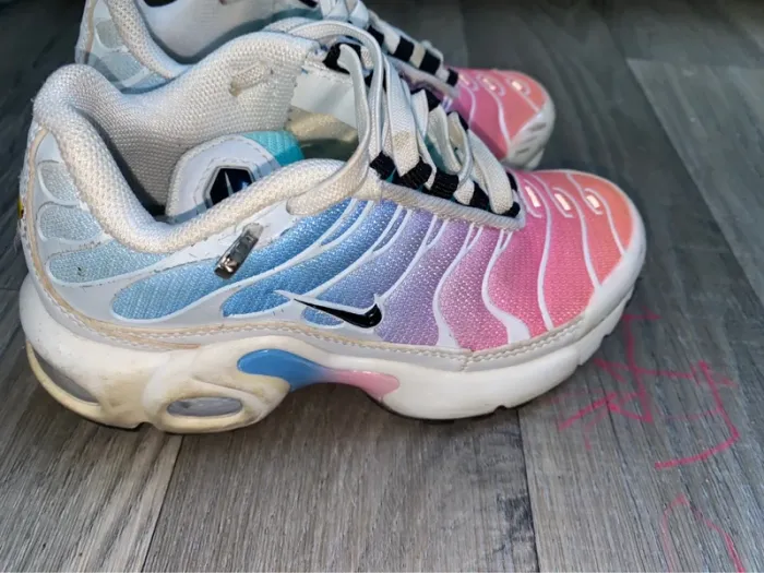 Baskets Tn - photo numéro 4