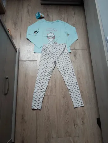 Pyjamas en coton disney marie les aristochats 9/10 ans état neuf