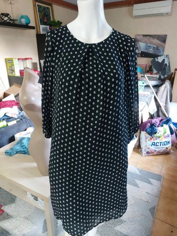 Robe noir et blanche