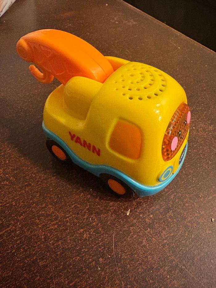 Lot Tut Tut Bolides – Grand garage interactif + voiture « Yann, roi de la dépanne » - photo numéro 3