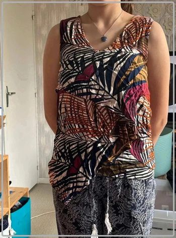 Top  taille  38 marque zamba