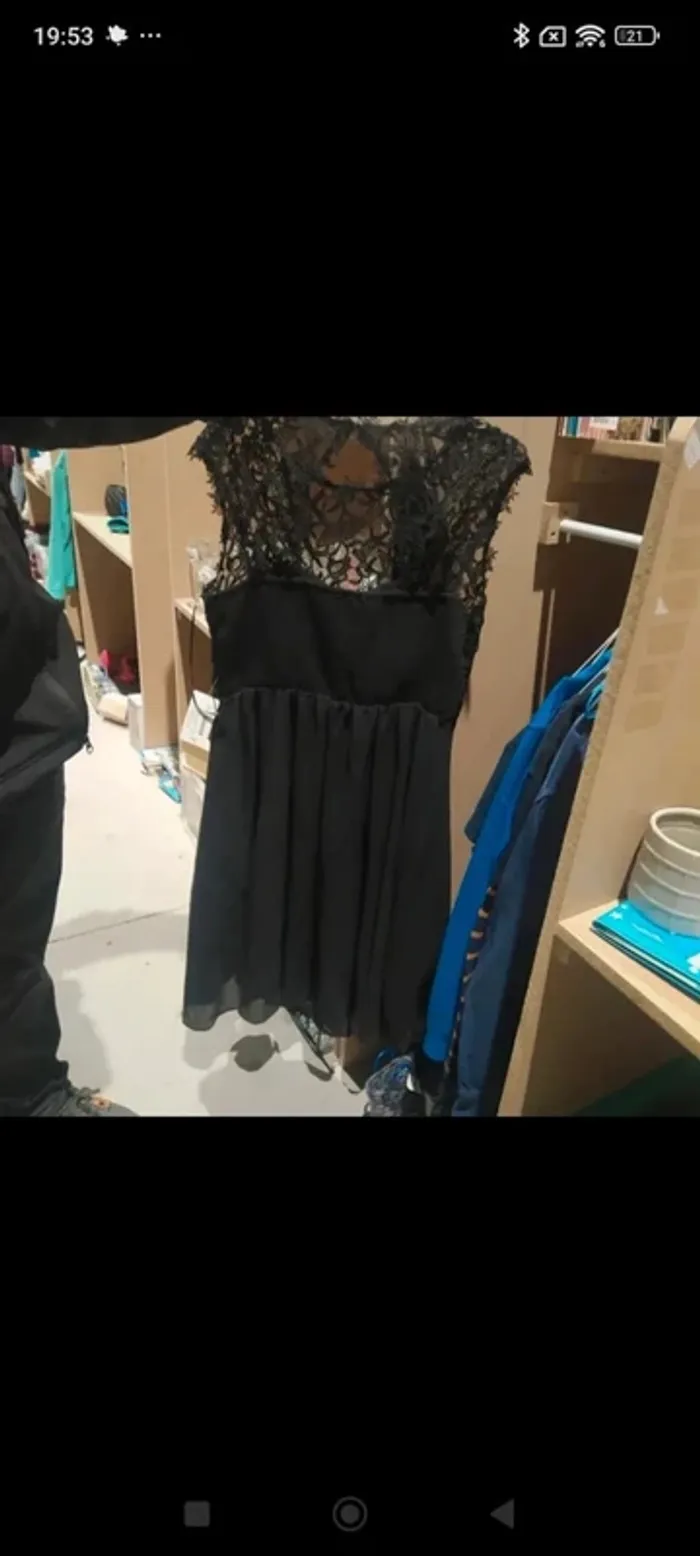 270- Robe de soirée, taille 46, bon prix, neuf