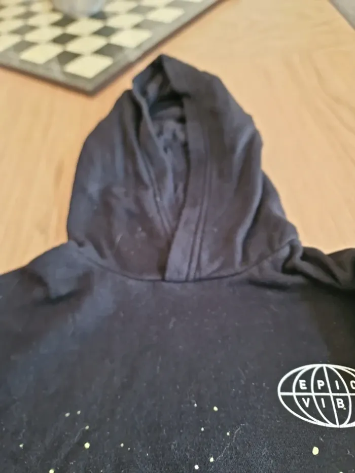 Pull a capuche - photo numéro 5