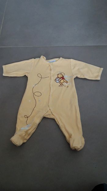 Pyjama/dors bien jaune winnie l'ourson