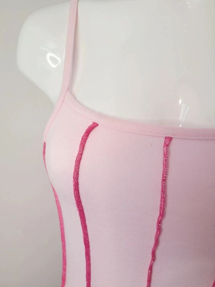 Belle robe Jennyfer taille S (36) - photo numéro 3