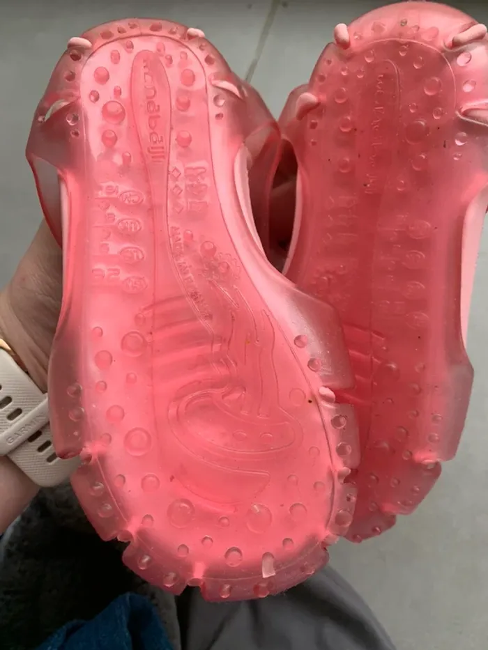 Chaussures piscine pointure 26 - photo numéro 2