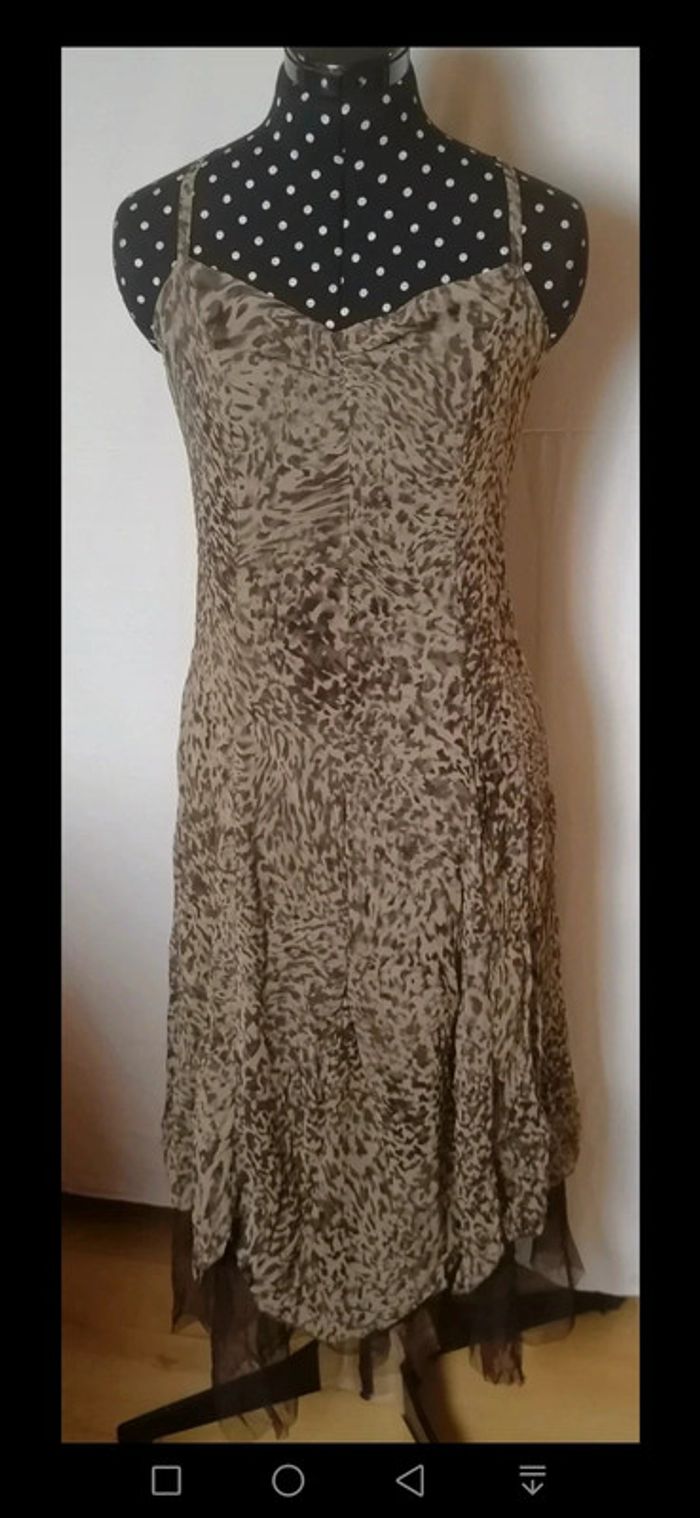 Robe bretelles volants camouflage / safari kaki marron taille 3 ou L Astuces - photo numéro 2