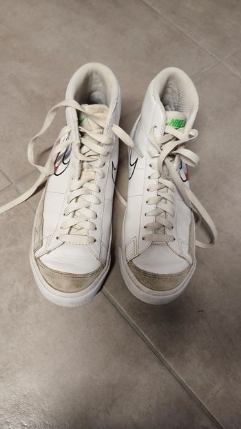 Baskets montantes Nike taille 36.5