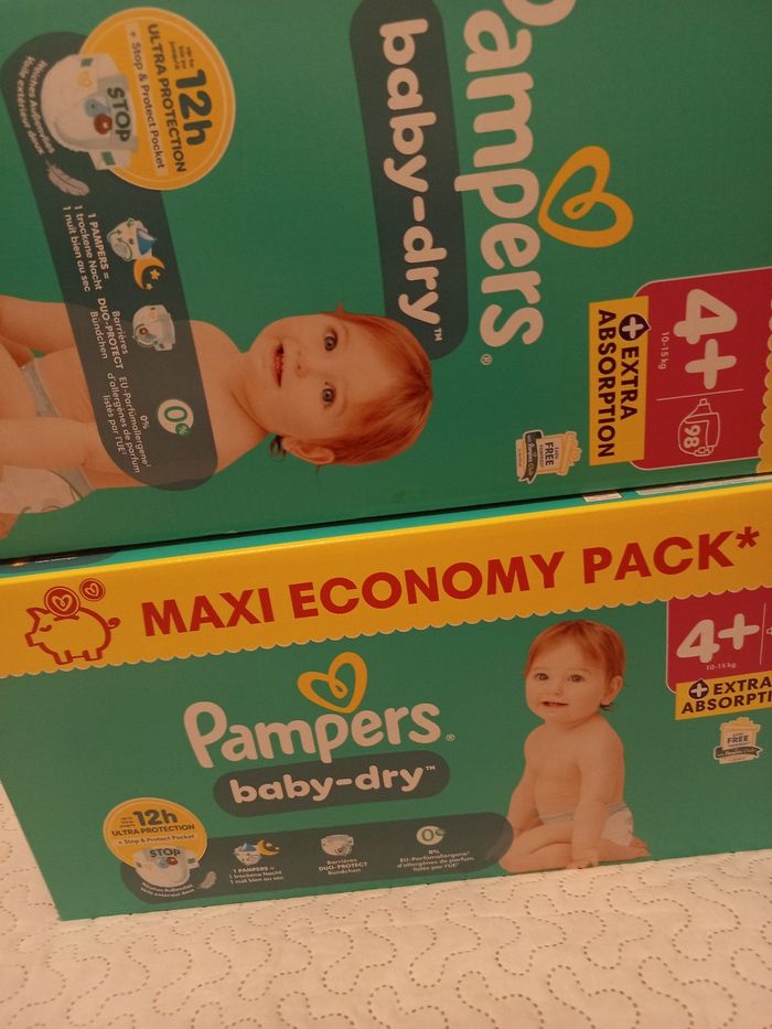 Couches Pampers