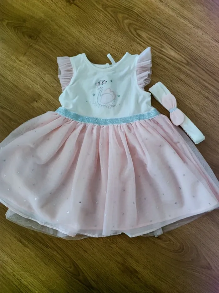 Robe taille 12 mois