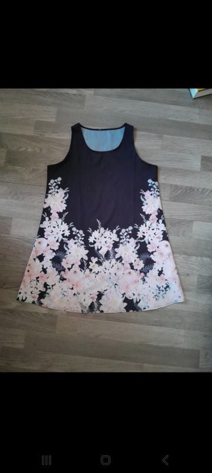 Robe fleurie tissu léger