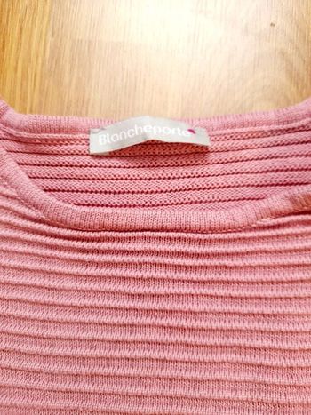 Pull rose foncé maille relief