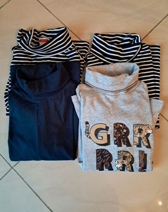 Lot 4 sous pulls neufs 8A 8€