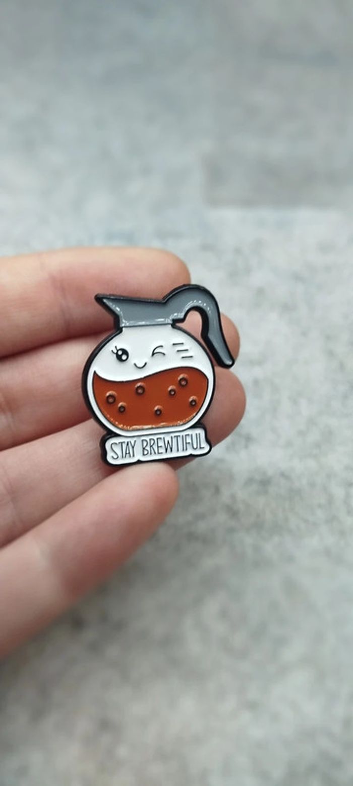 🍄 pin's cafetière - photo numéro 2