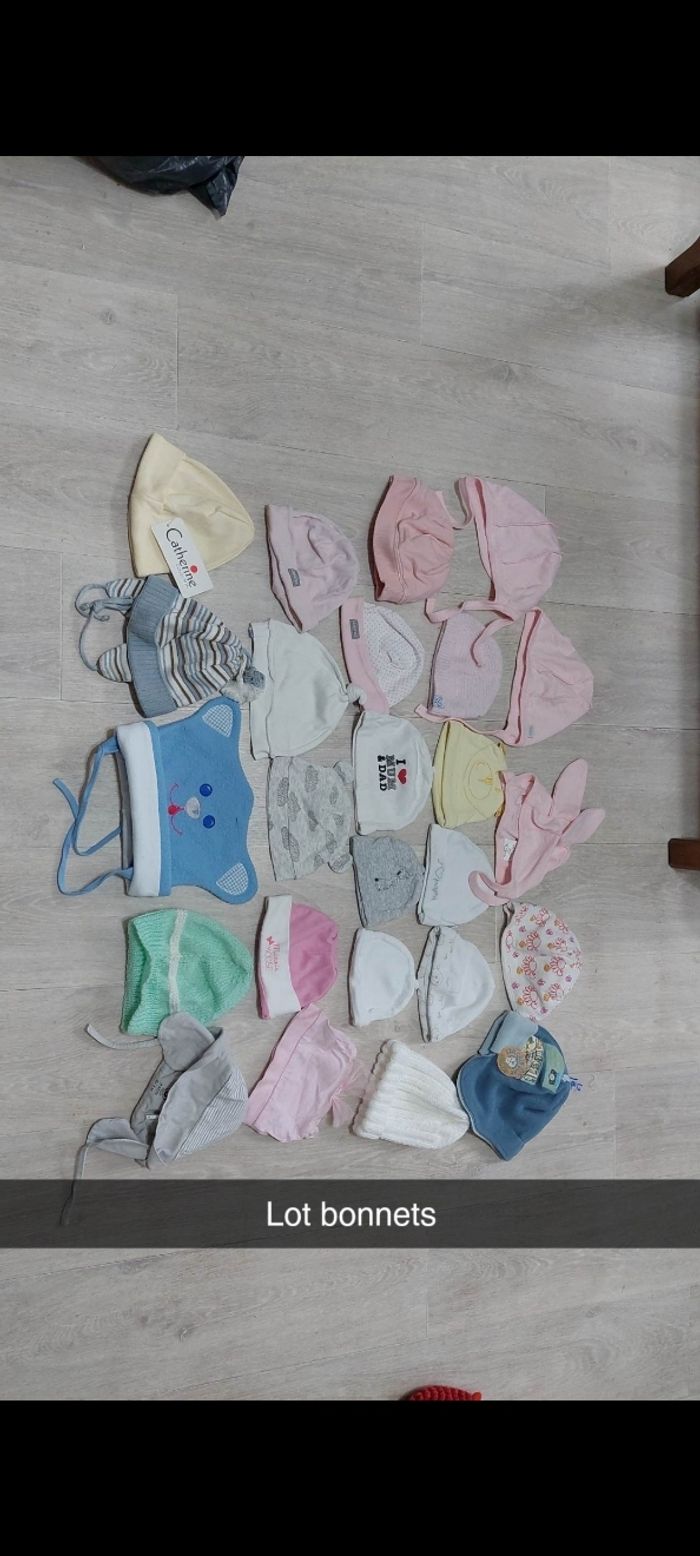 Lot de bonnet naissance à 3mois