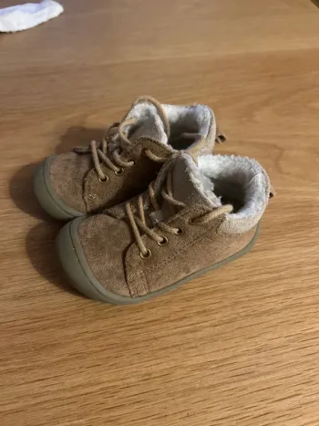 Boots en daim fourrées P21