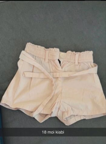 Short fille