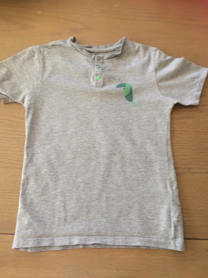 T-shirt motif toucan 8 ans