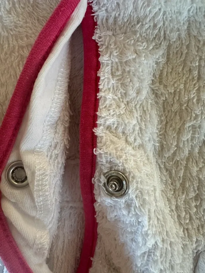 Peignoir, brodé au nom de Juliette taille deux ans - photo numéro 6