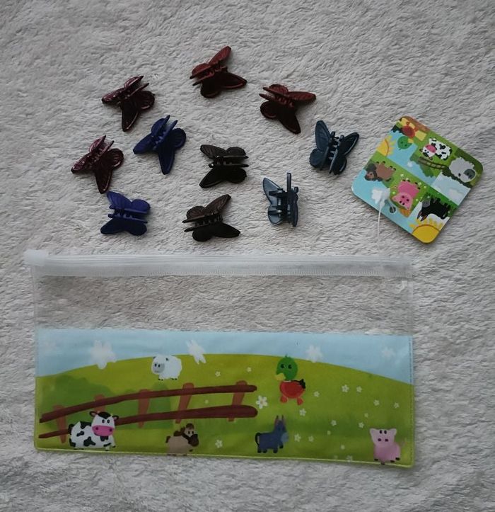 Lot de 10 barettes papillons et une trousse animaux de la ferme