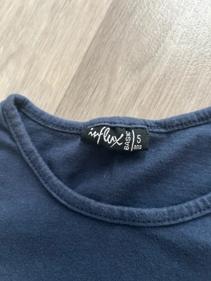 Lot de 2 débardeurs bleu marine taille 5 ans influx - photo numéro 4