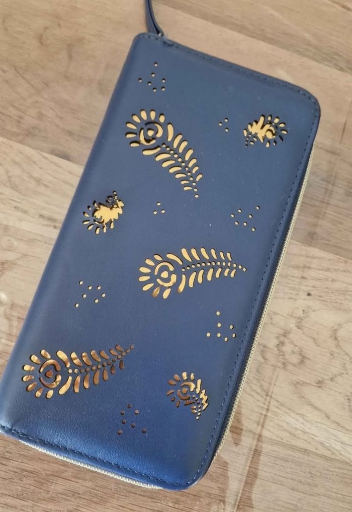 Lot sac pochette porte monnaie - photo numéro 2