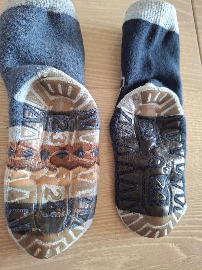 Lot chaussettes T.23/24 - photo numéro 4