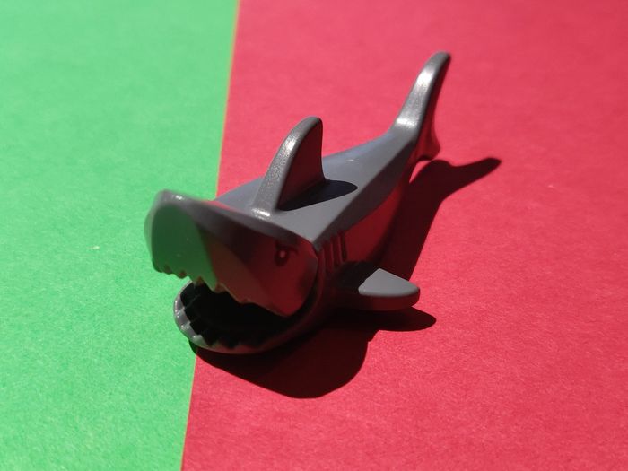 Figurine Requin gris Lego yeux imprimés - vrai Lego - photo numéro 8