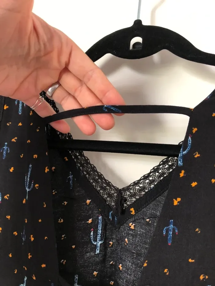 Robe droite noire à motifs cactus bleus, neuve avec étiquette PAJ taille S - photo numéro 8
