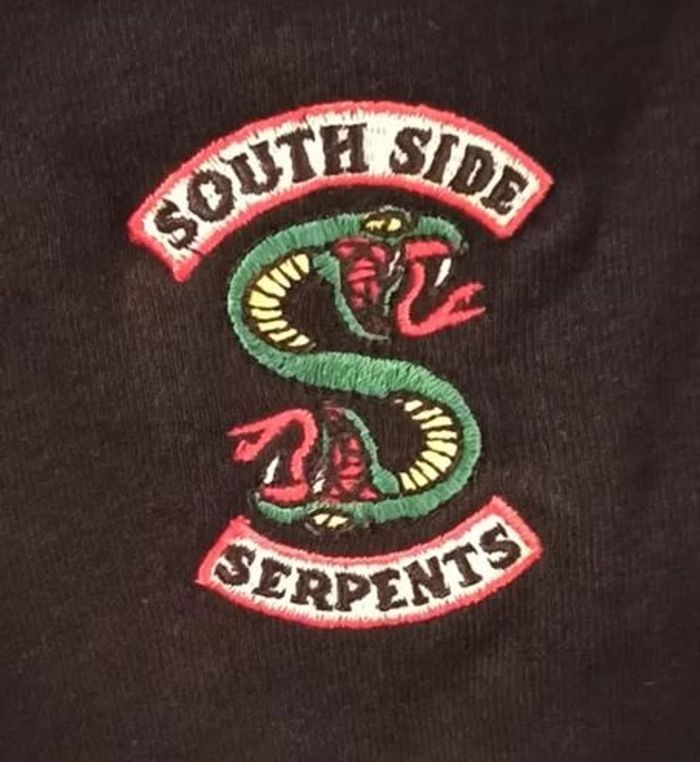 Tee Shirt Riverdale à manches longues - Jennyfer - photo numéro 2