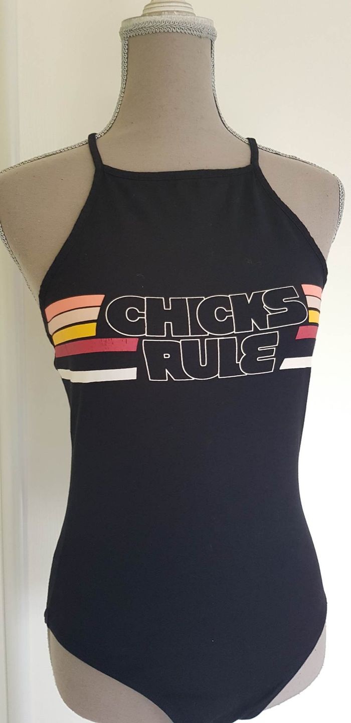 Body dos nu - photo numéro 2