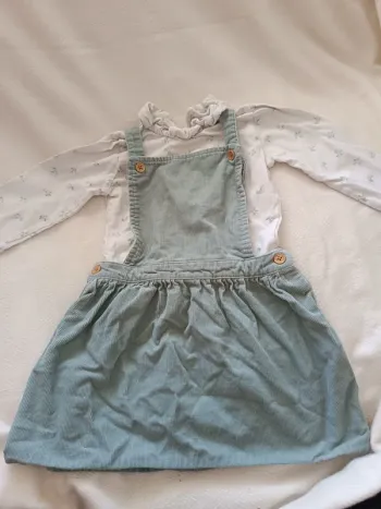 🎀 magnifique ensemble robe verte et sous pull Primark taille 12.18mois 🎀