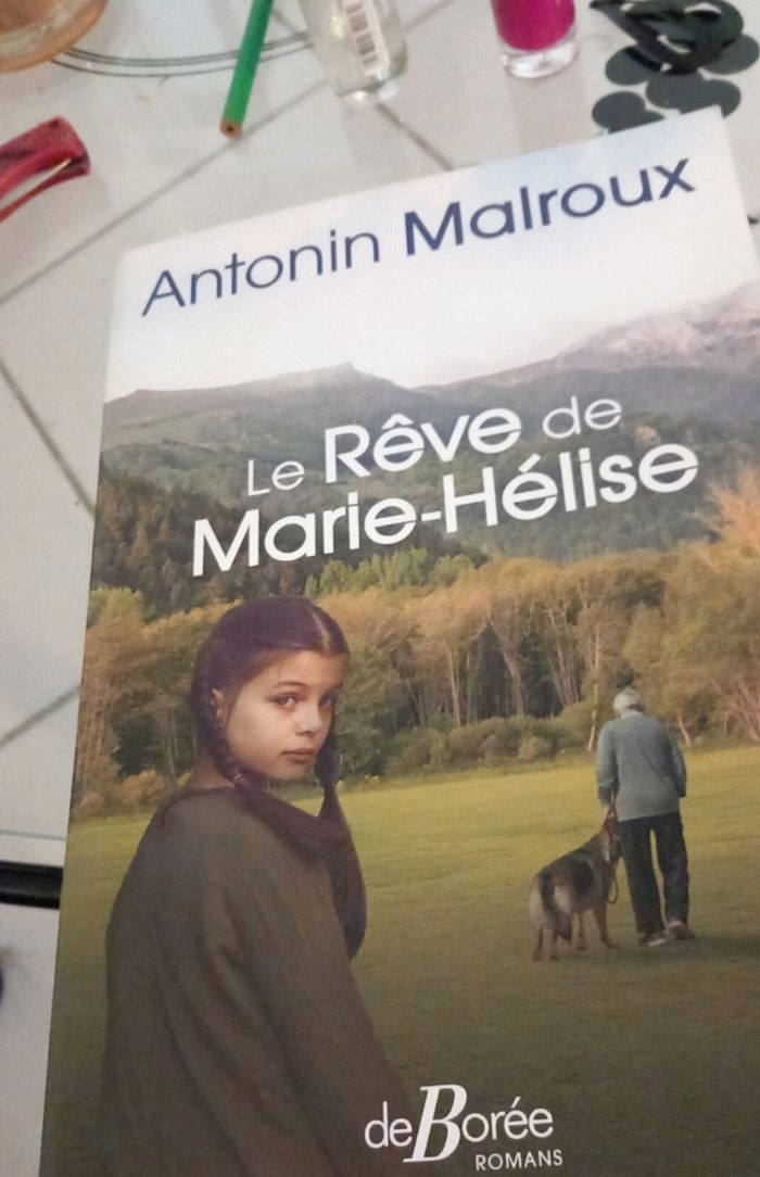 Livre. Le rêve de Marie helise
